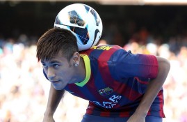 IMdianjing sports-詹姆斯连续三场比赛得分超过赛事规则更新，澳大利亚队挑战极限！