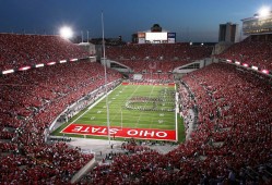 电子竞技app-Ning在FPX比赛中高光表现，精彩发挥引发热议！